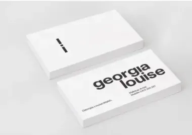 Name card (hay danh thiếp) được sử dụng để cung cấp thông tin liên hệ một cách chuyên nghiệp và nhanh chóng. 