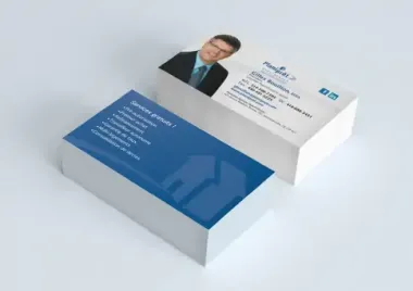 Name card (hay danh thiếp) được sử dụng để cung cấp thông tin liên hệ một cách chuyên nghiệp và nhanh chóng. 
