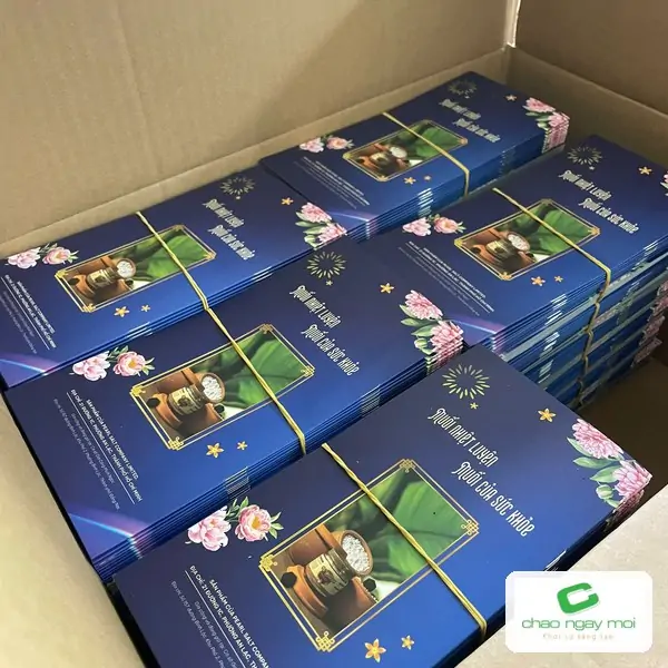 Thành phẩm hộp quà in nhanh được xếp gọn trong thùng, sẵn sàng kiểm tra khi nhận hàng