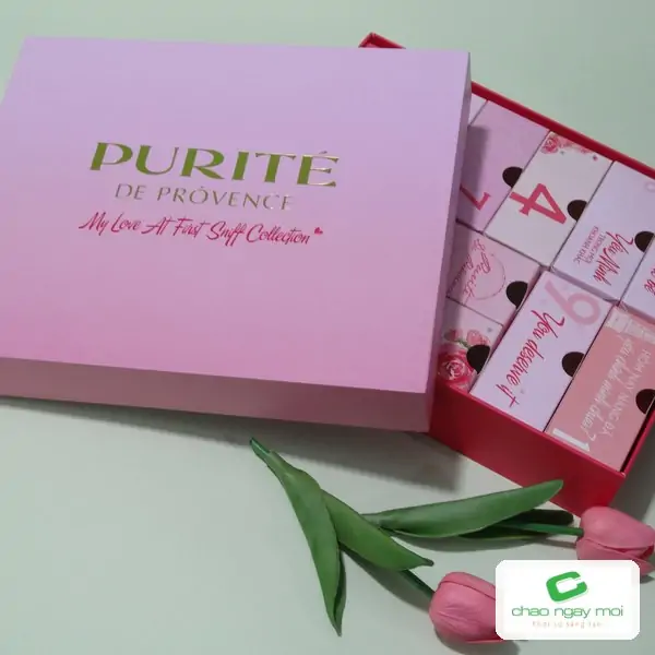 Hộp quà Purité de Provence đóng nắp cùng thiệp in