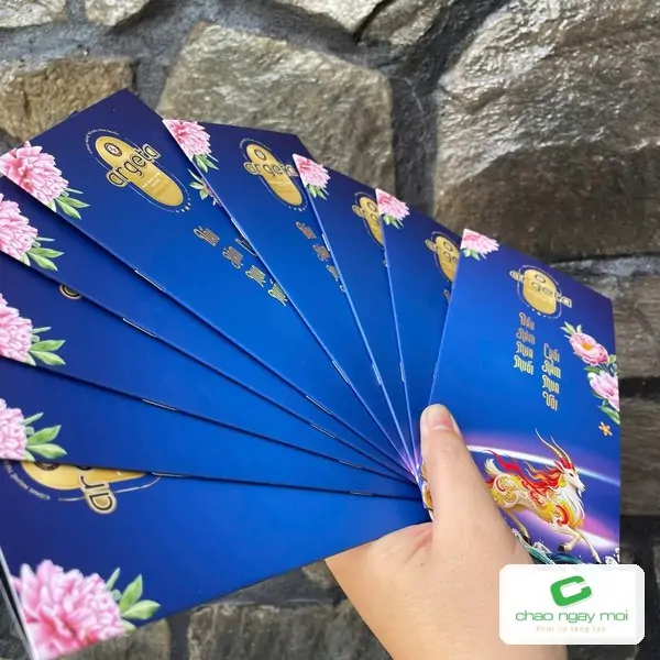 Thiệp gấp quạt in màu sắc rực rỡ từ máy in công nghiệp